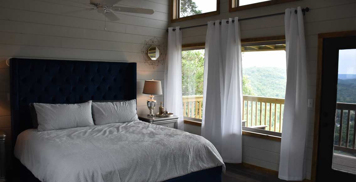 Eureka Springs Suite - Blue Suede Views