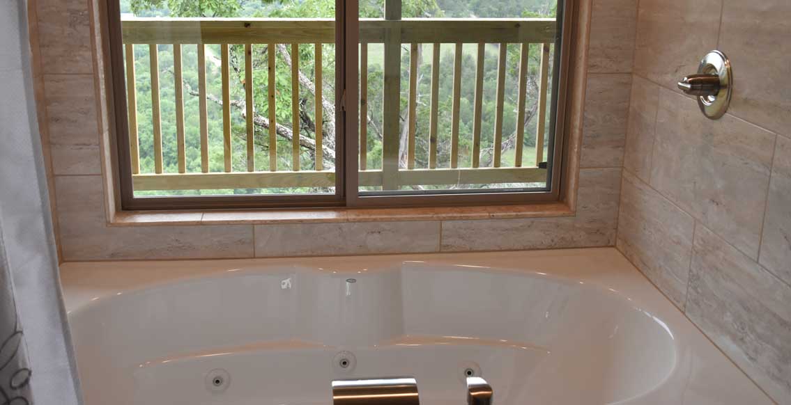 Eureka Springs Suite - Blue Suede Views